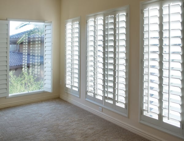 Plantation shutter discount